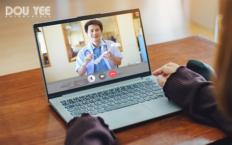 ปรึกษาแพทย์ออนไลน์ผ่านโน๊ตบุ๊ค